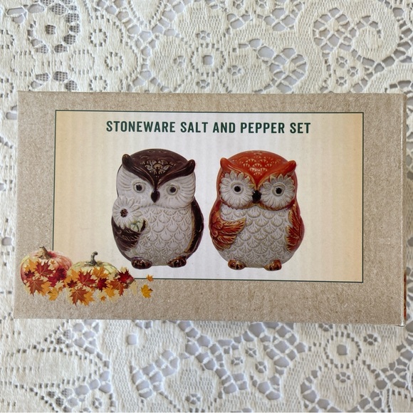 Cracker Barrel Stoneware Owls Salt & Pepper Shakers in Original Box - Picture 12 of 15
